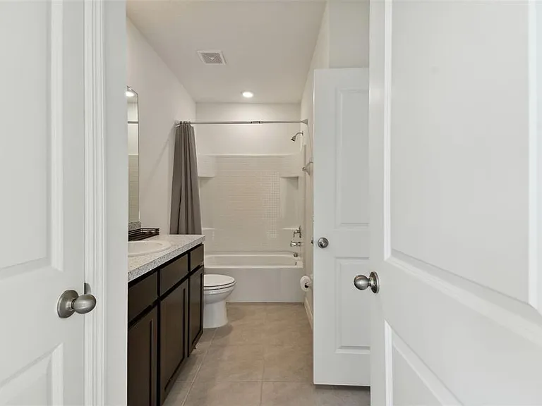 2880 Evergreen Elm Pass — Photo 21