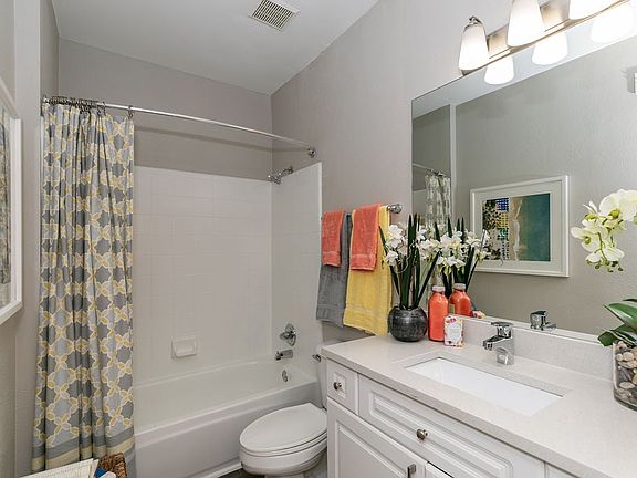 Model. Bathroom.