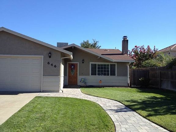3rd image of 646 Blossom Dr