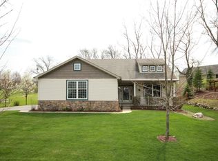 5512 Crane Creek Ct, Whitmore Lake, MI 48189