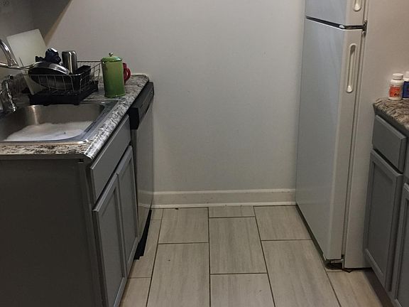 2nd image of 1350 W Hood Ave APT B