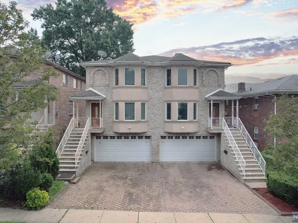 128 Henry St #B, Palisades Park, NJ 07650
