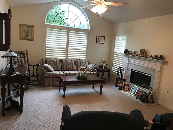 2nd image of 1421 Lyons Chase Cir