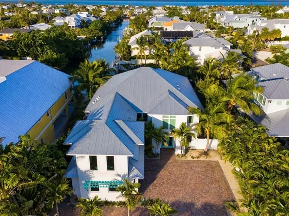 50 N Shore Dr, Anna Maria, FL 34216