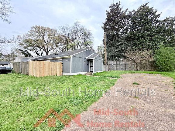 3rd image of 642 Safari Dr