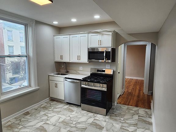 Brand new kitchen with dishwasher