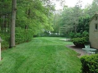 86 Oak Ridge Ln, Bridgewater, MA 02324