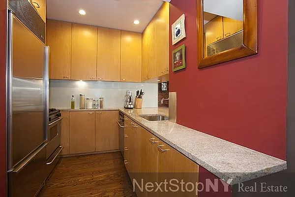 Sold by NextStopNY | media 3