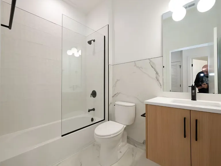1442 W Fillmore St #304 — Photo 7