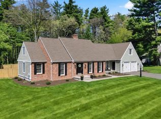 96 Sanford St, East Longmeadow, MA 01028