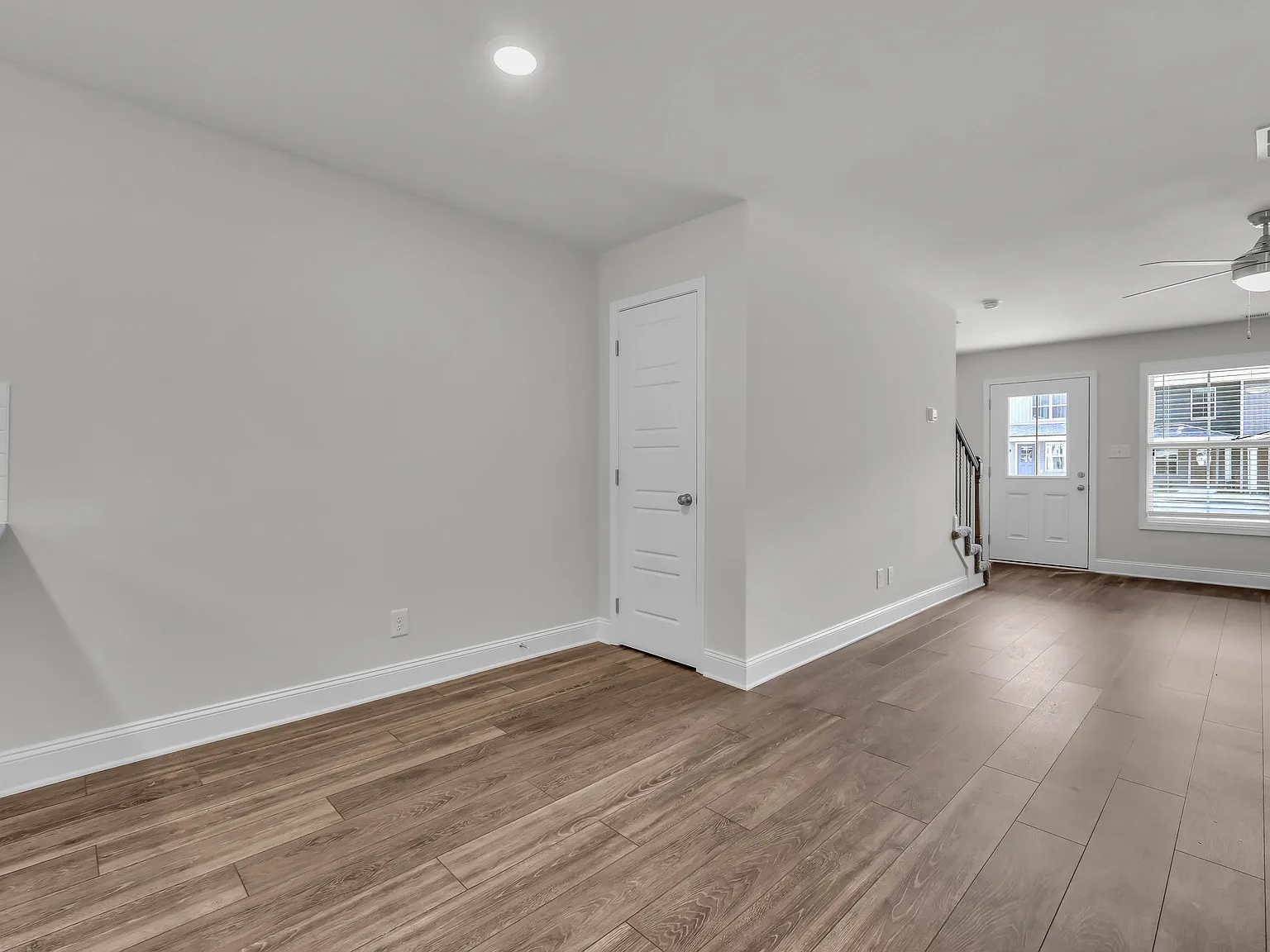 203 Limestone Point Drive - 1 — Photo 2