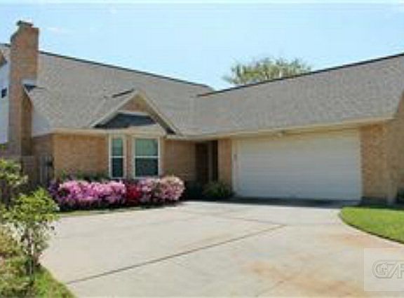 2nd image of 32 Lakeview Dr
