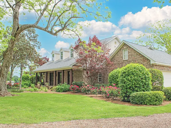 2978 Oak Grove Rd, Hattiesburg, MS 39402