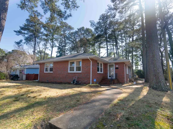 161 Blades St, Norfolk, VA 23503