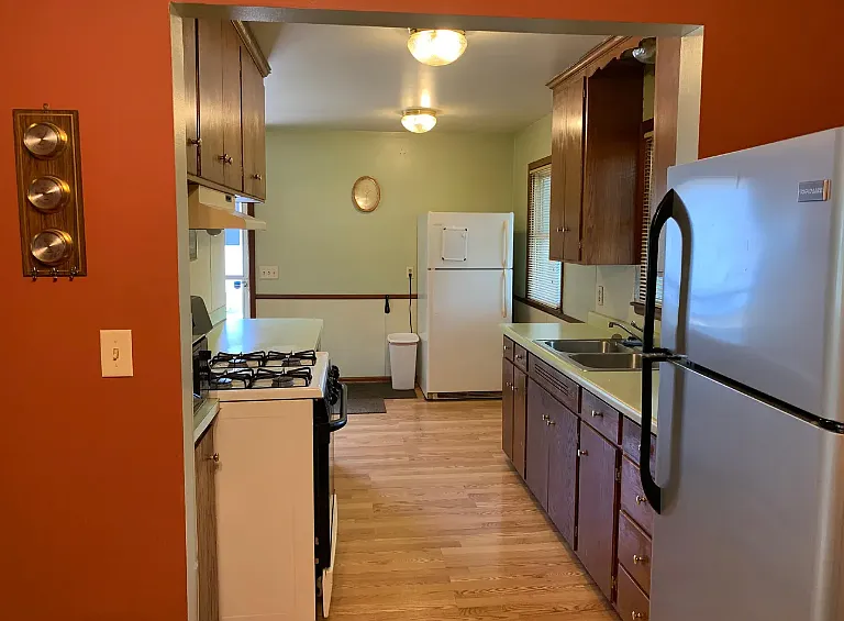 3370 Upper 143rd St W — Photo 8