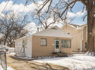 3849 Lawnwoods Dr, Des Moines, IA 50310