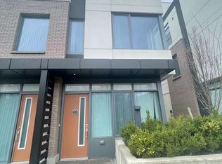 1060 Portage Pkwy E #Townhouse 60, Vaughan, ON L4K 4Z4