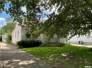 1030 N Macarthur Blvd, Springfield, IL 62702