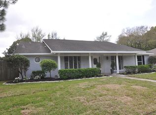 10607 Russett Dr, Houston, TX 77042