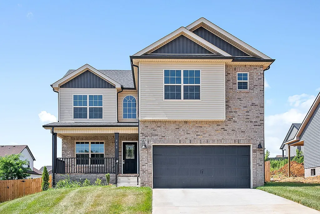 4 bed, 2.5 bath, 2140 sqft, $2,450 — Photo 1