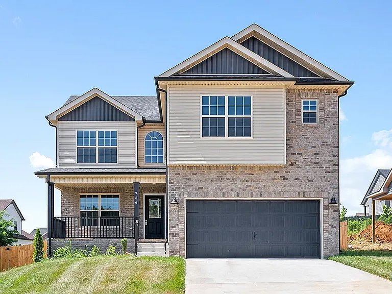 736 Banister Dr — Photo 1