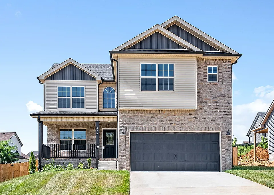 736 Banister Dr