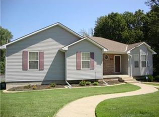 1706 E Salisbury Rd, Independence, MO 64050