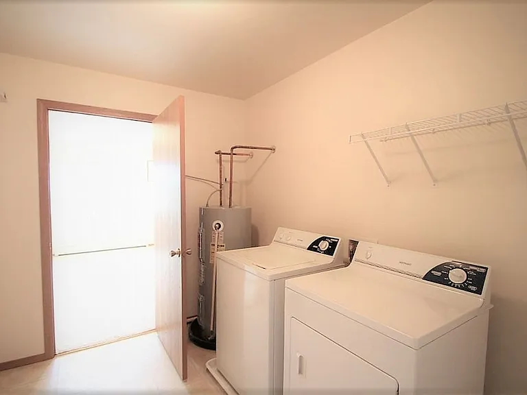 Gateway Estates Apartments — Photo 53