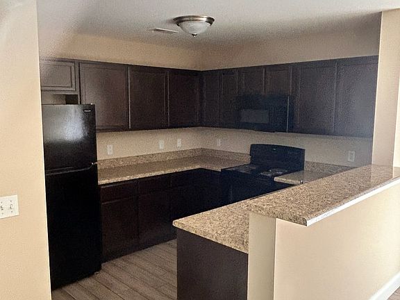 3rd image of 339 Katherine Suzanne Way