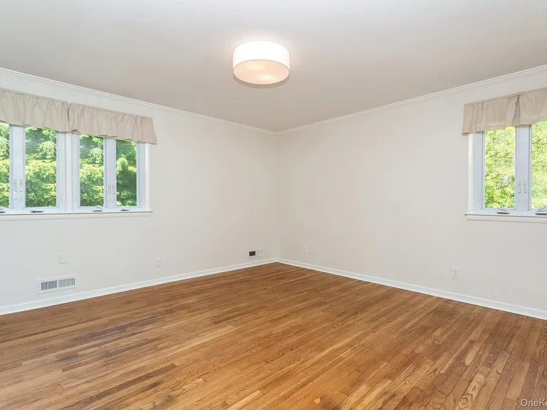 9 Marlene Ct — Photo 13