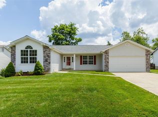 1004 N Brampton Dr, Saint Charles, MO