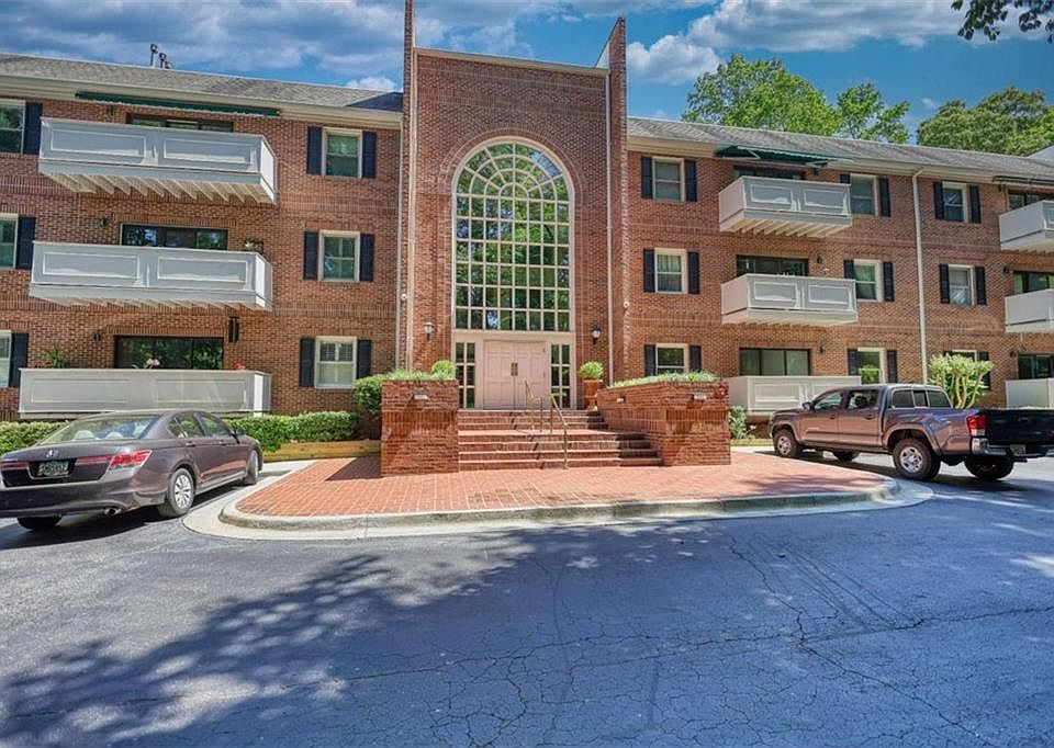 1st image of 107 Ridley Howard Ct