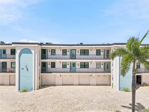 11901 LAGOON LANE #202, TREASURE ISLAND, FL 33706