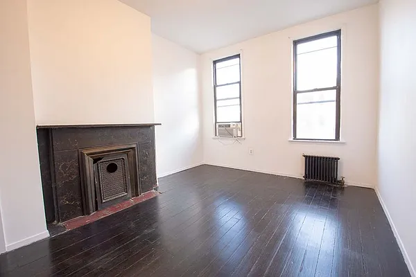 Rented by Brick&Mortar | media 12