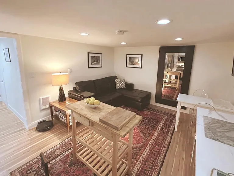 4003 1st Ave NE — Photo 3