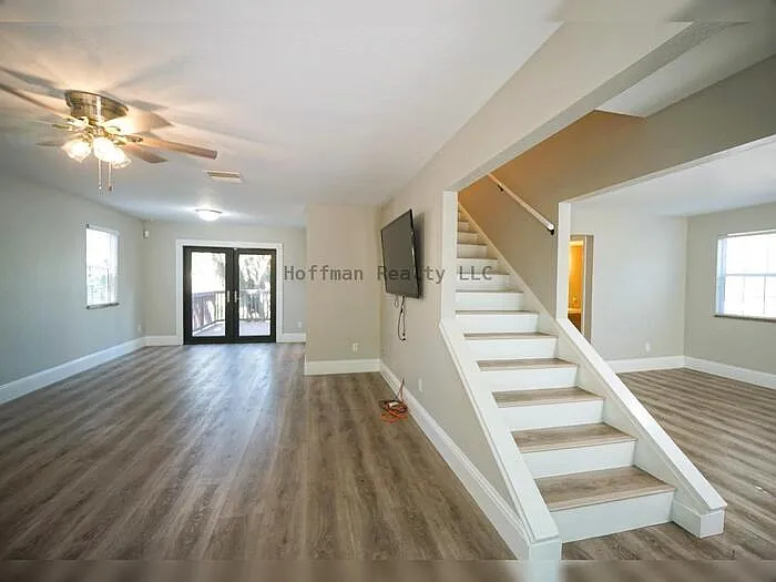 317 W Hanlon St — Photo 4