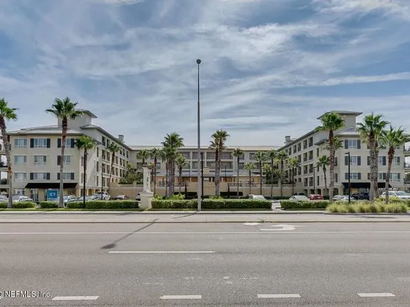 525 3rd St N APT 304, Jacksonville Beach, FL 32250