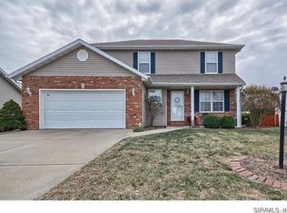 5 Charles Dr, Glen Carbon, IL 62034