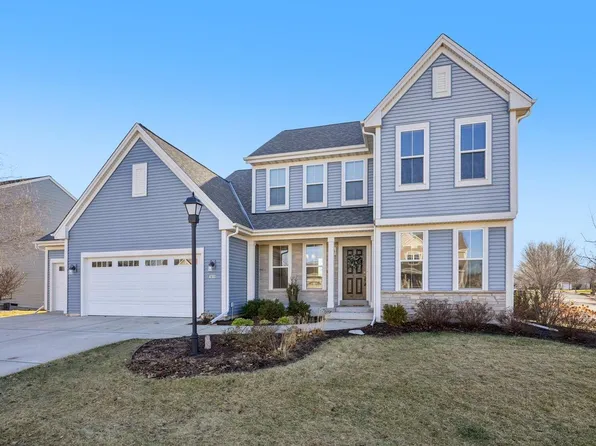 1819 Windrush DRIVE, Grafton, WI 53024