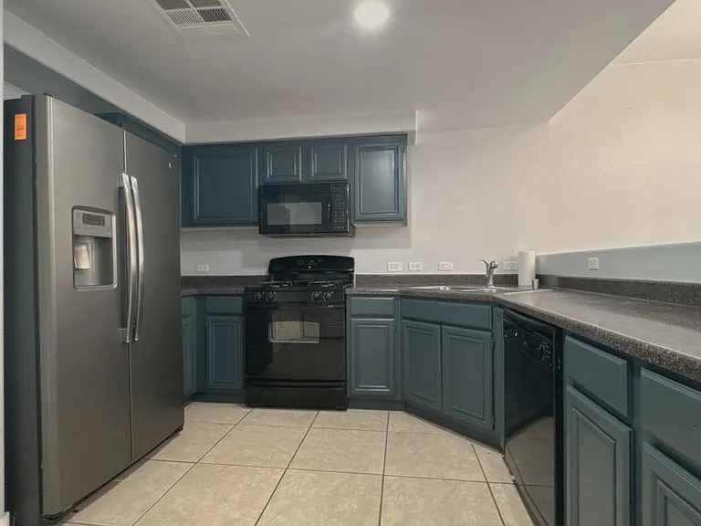 10245 S Maryland Pkwy #130 — Photo 5