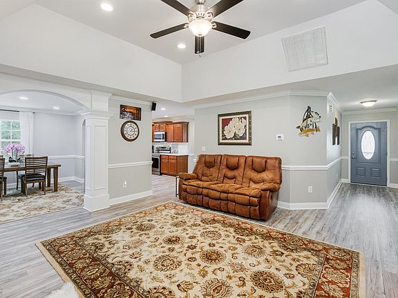 4th image of 450 Gibbs Village Ln
