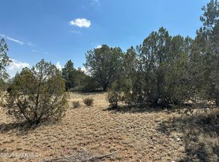 806 Rocky Rdg, Peach Springs, AZ 86434