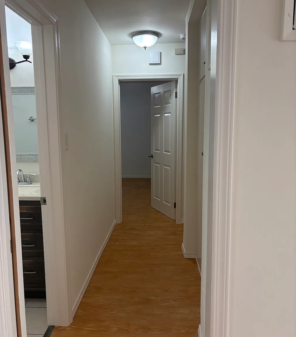 3 bed, 1400 sqft, $3,595 — Photo 3