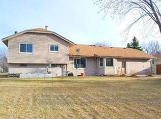 700 Bucher Ave, Shoreview, MN 55126