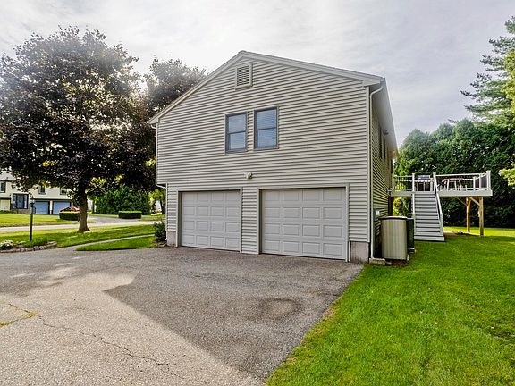 4th image of 5 Tamarack Ln