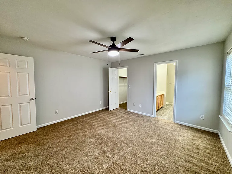 612 Oak Grove Rd — Photo 10