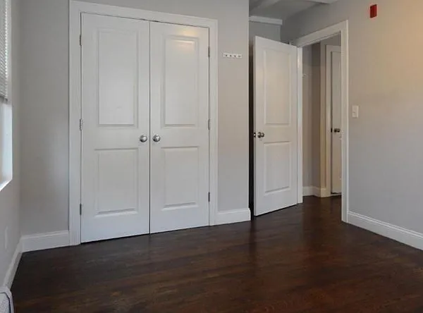 1 bed, 700 sqft, $2,300 — Photo 2