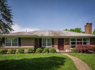 616 Indian Ridge Rd, Windy Hills, KY 40207