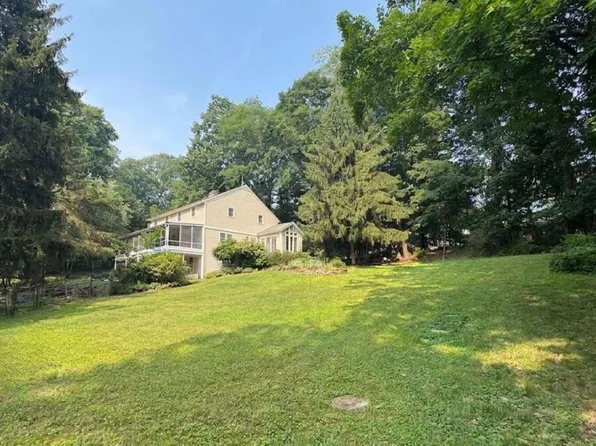 2727 Durham Rd, Doylestown, PA 18902