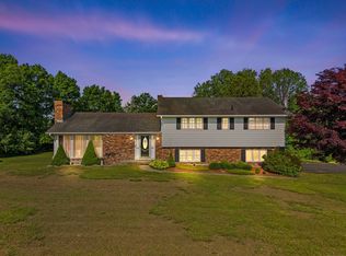 2 Marion Ln, Canterbury, CT 06331